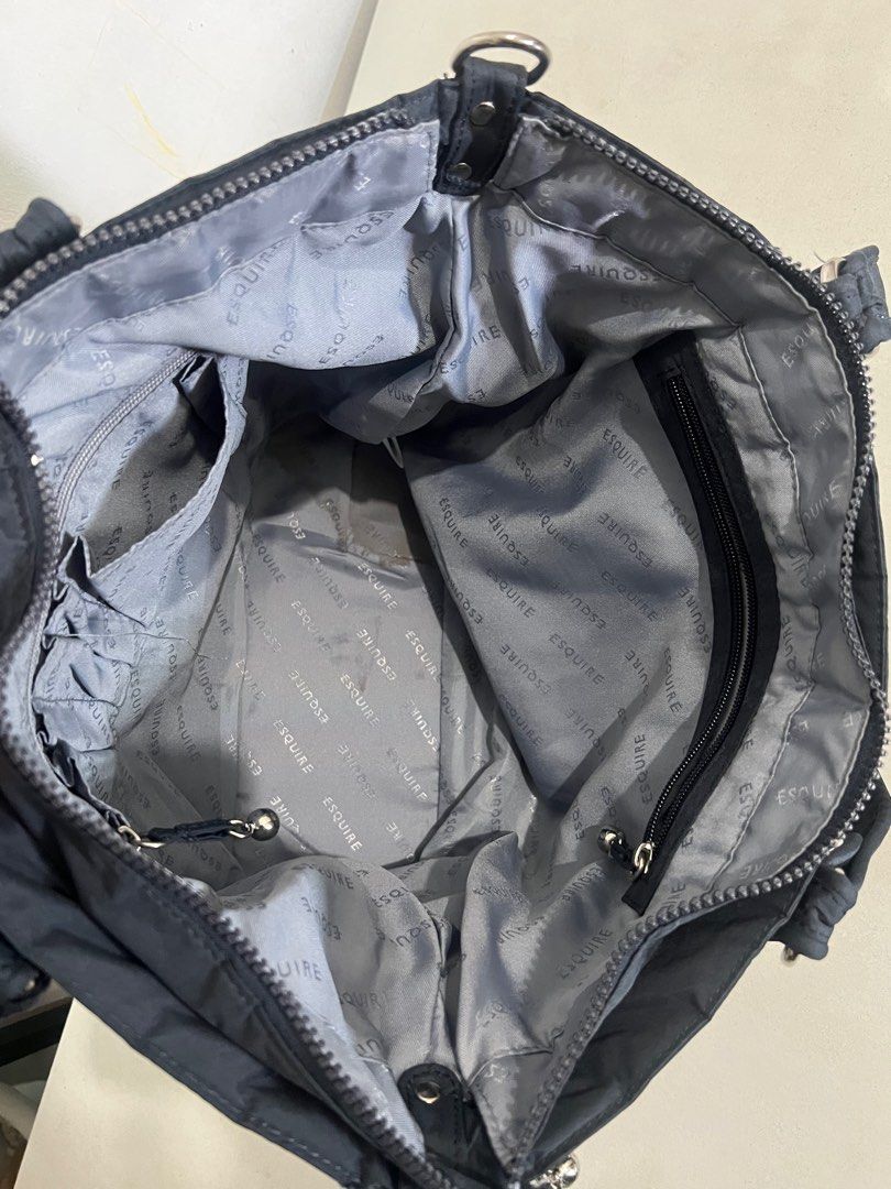 Esquire nylon puffer tote bag (no sling) on Carousell