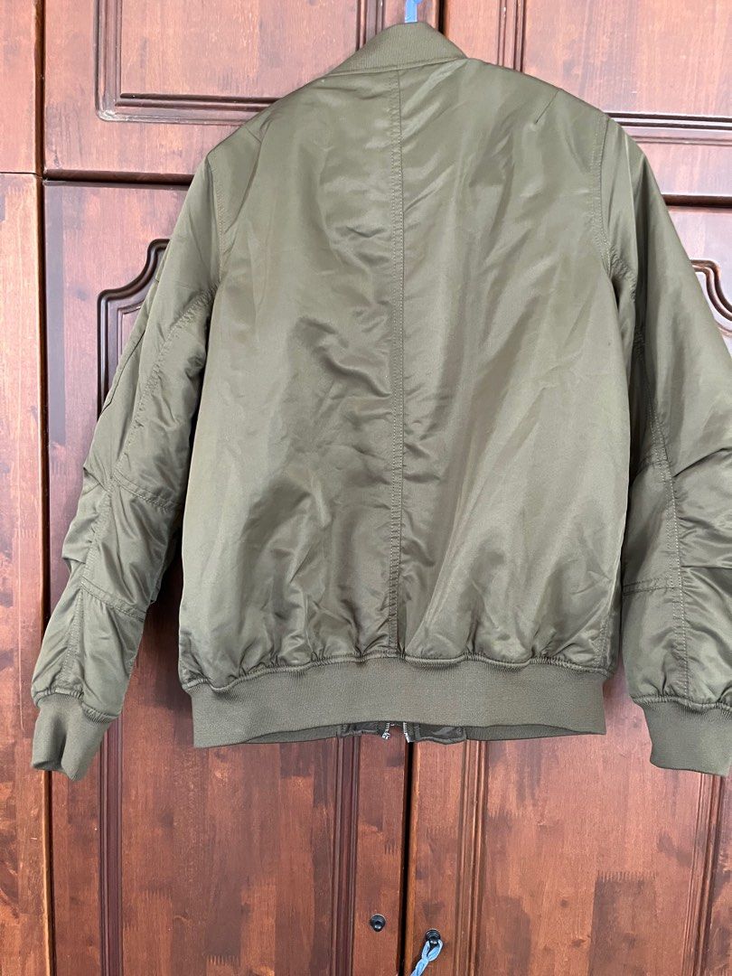 F21 bomber sales