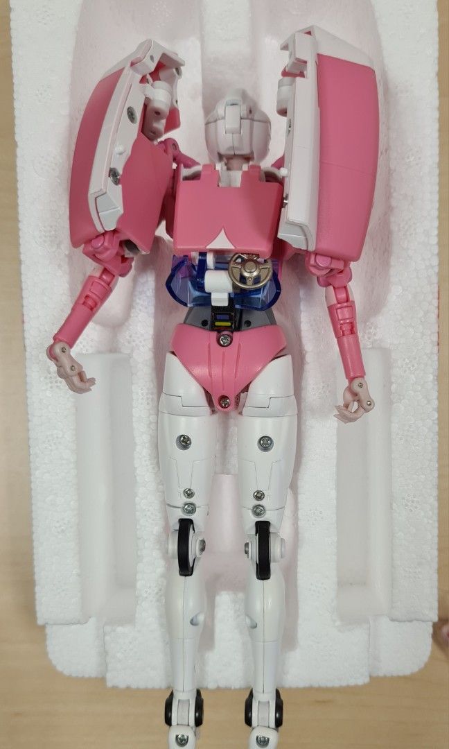 Fanstoys FT-24 Rouge with Fanstoys Universal Stand (not G1 Arcee