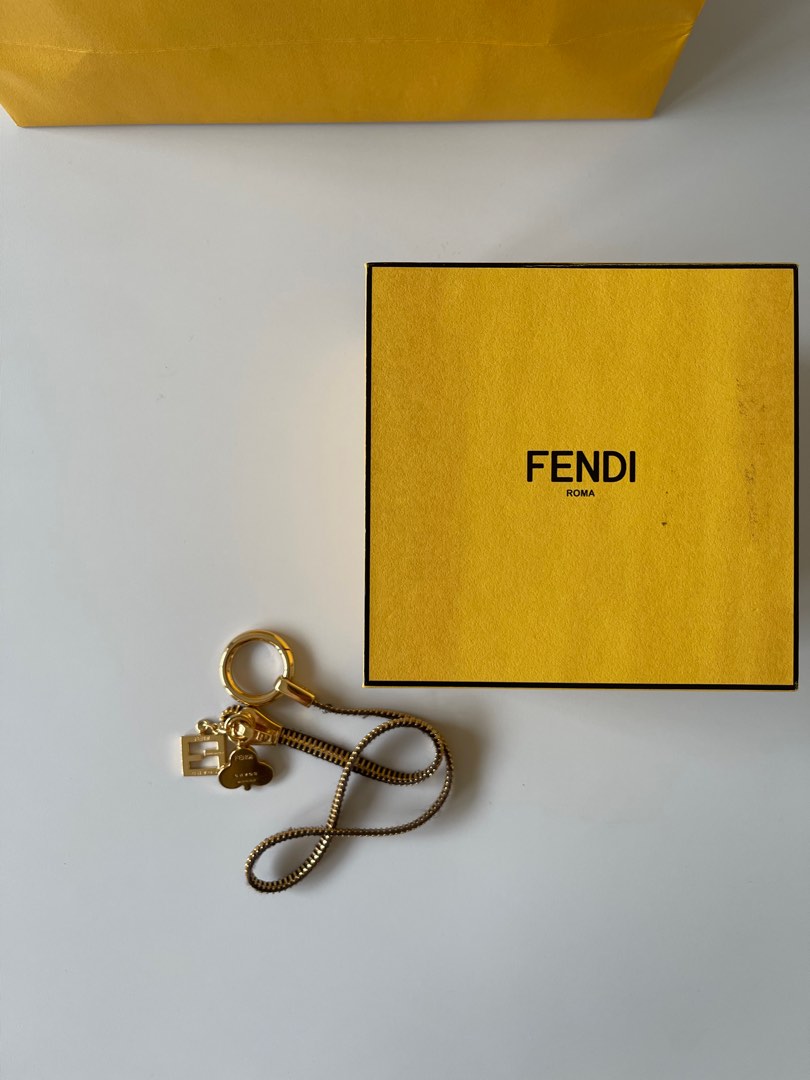 Fendi Soft Gold Chain Necklace Jewellery, Women's Fashion, Jewelry ...