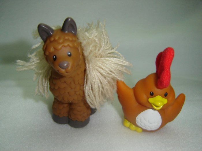 Fisher Price LITTLE PEOPLE FARM ANIMALS NOW WITH FEEL AND TOUCH