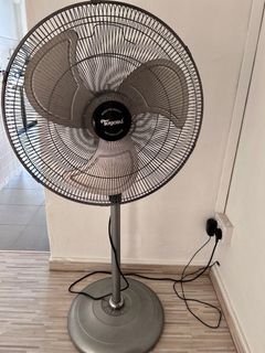 (Category: ) located in . Submitted by nsysy30 (Listing ID 1224530015, Image 1). Description: .