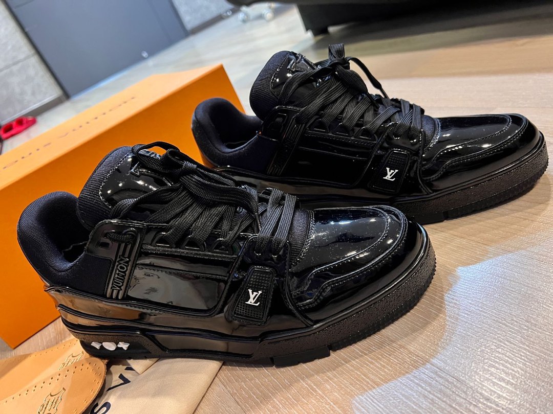 Louis vuitton charol sales