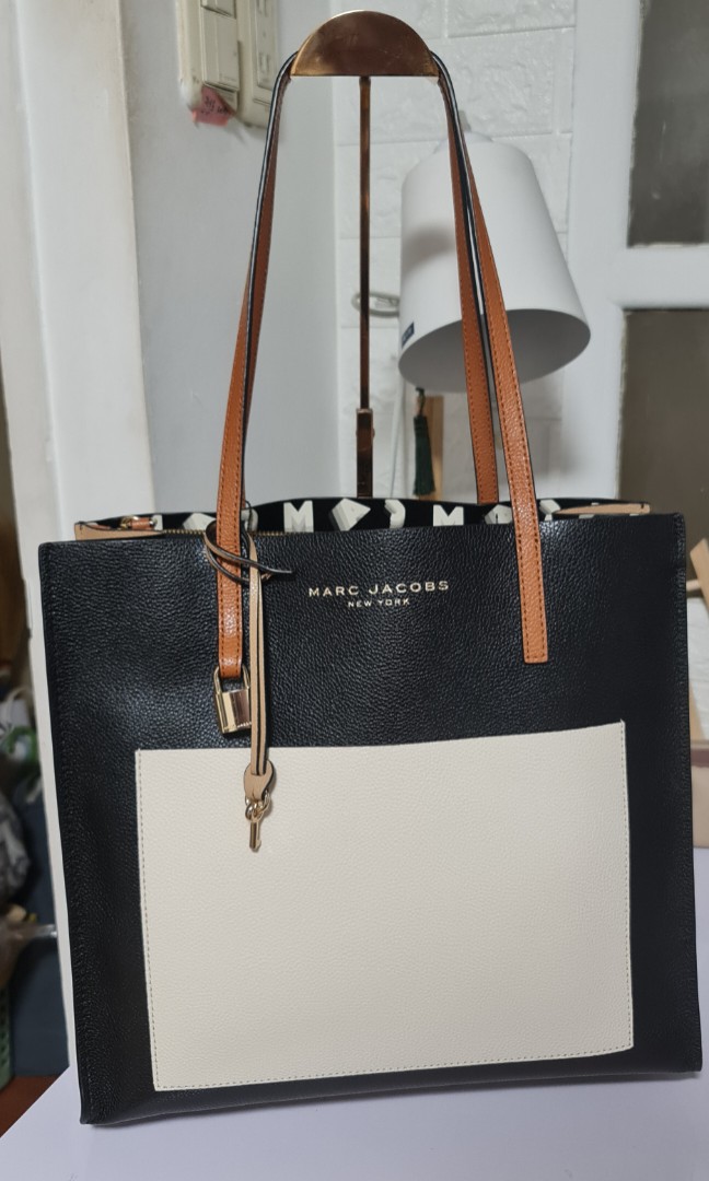Marc Jacobs Grind Tote Large on Carousell