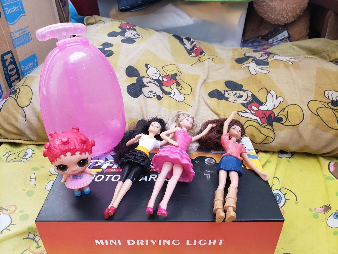 Mcdonalds miniture barbie dolls and lols dolls with mini luggage