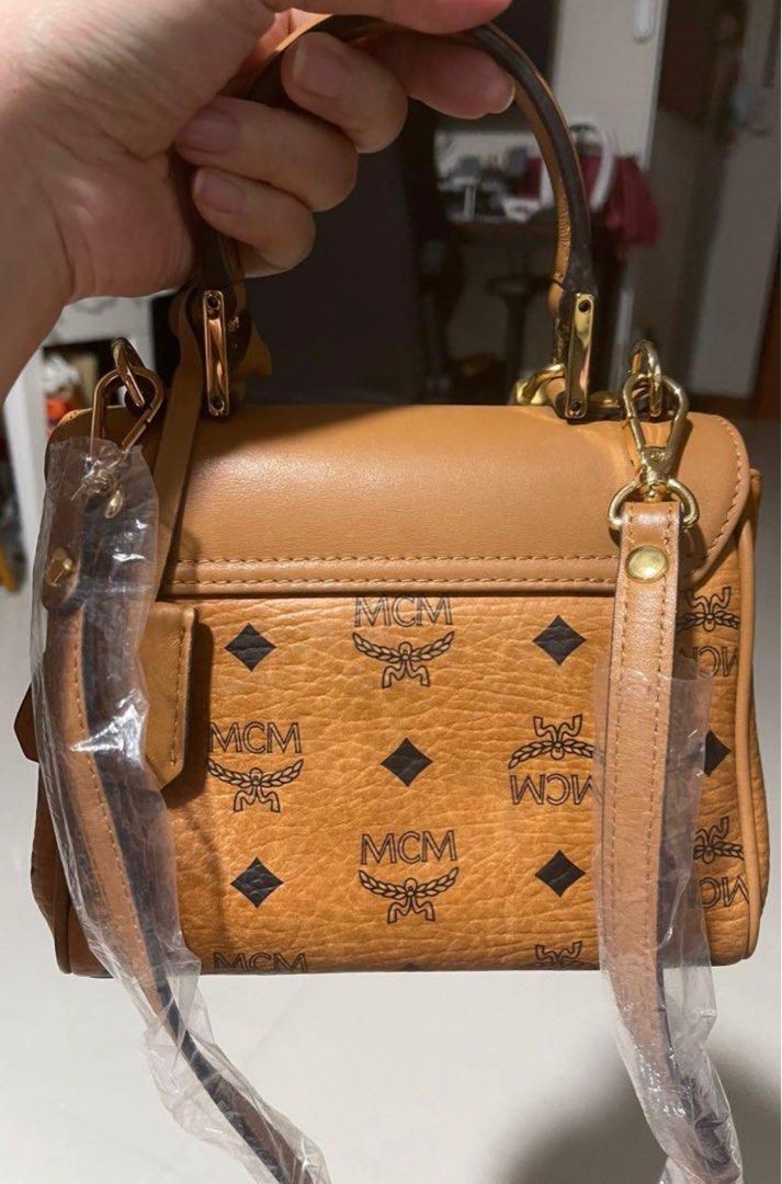Mcm kelly discount bag price