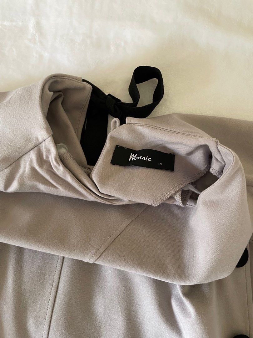 Mosaic sleeveless formal office top (Category: Blouses) located in Taguig. Submitted by ldnco (Listing ID 1224350619, Image 3). Description: Worn only twice.
