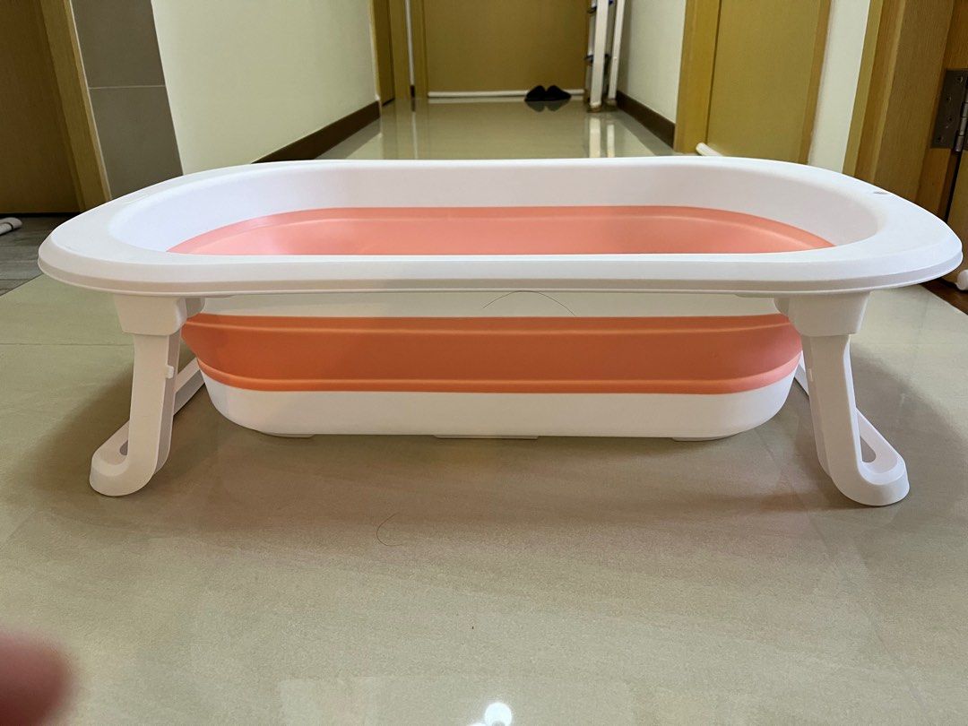 NEW Baby Bath Tub Collapsable, Babies & Kids, Bathing & Changing