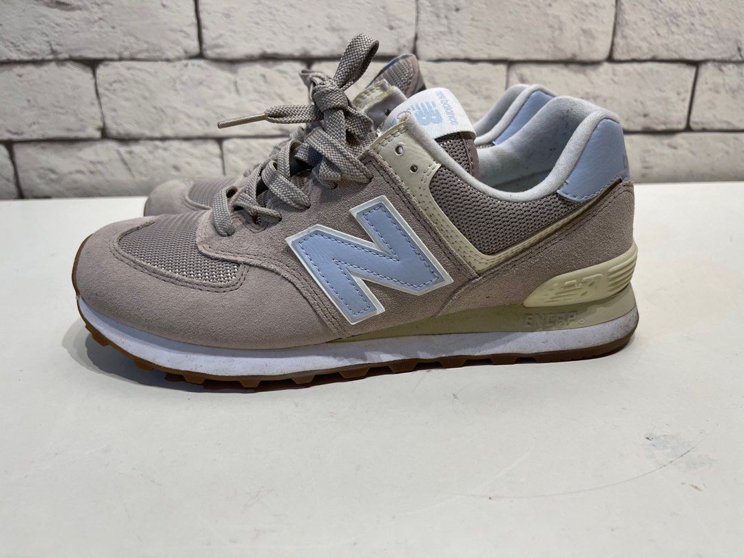 New balance classic 574 / US size: 8.5, Women's Fashion, Footwear, Sneakers  on Carousell