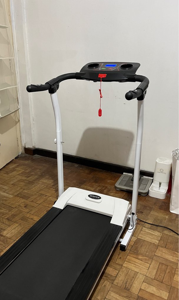 Treadmill (with actual photos) New Life Movement, Sports Equipment