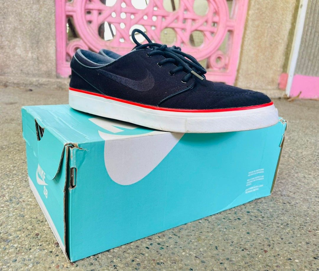 Janoski hotsell max orange