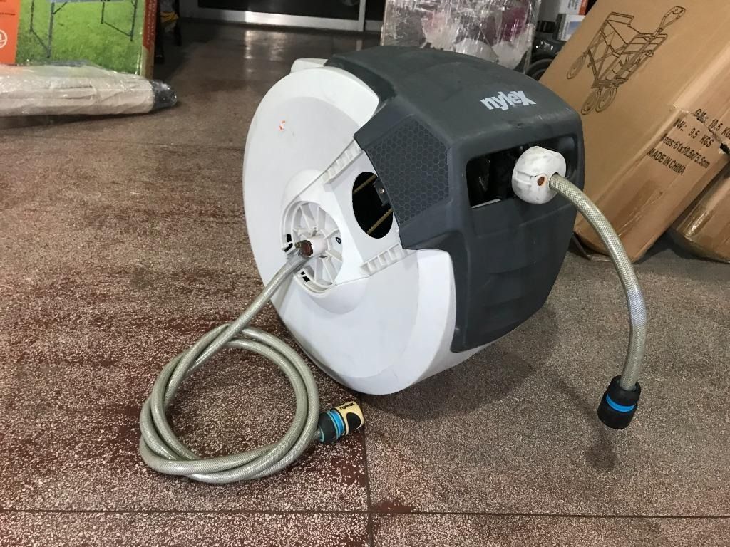 Nylex 20 Meters Retractable Hose Reel, Furniture & Home Living, Home