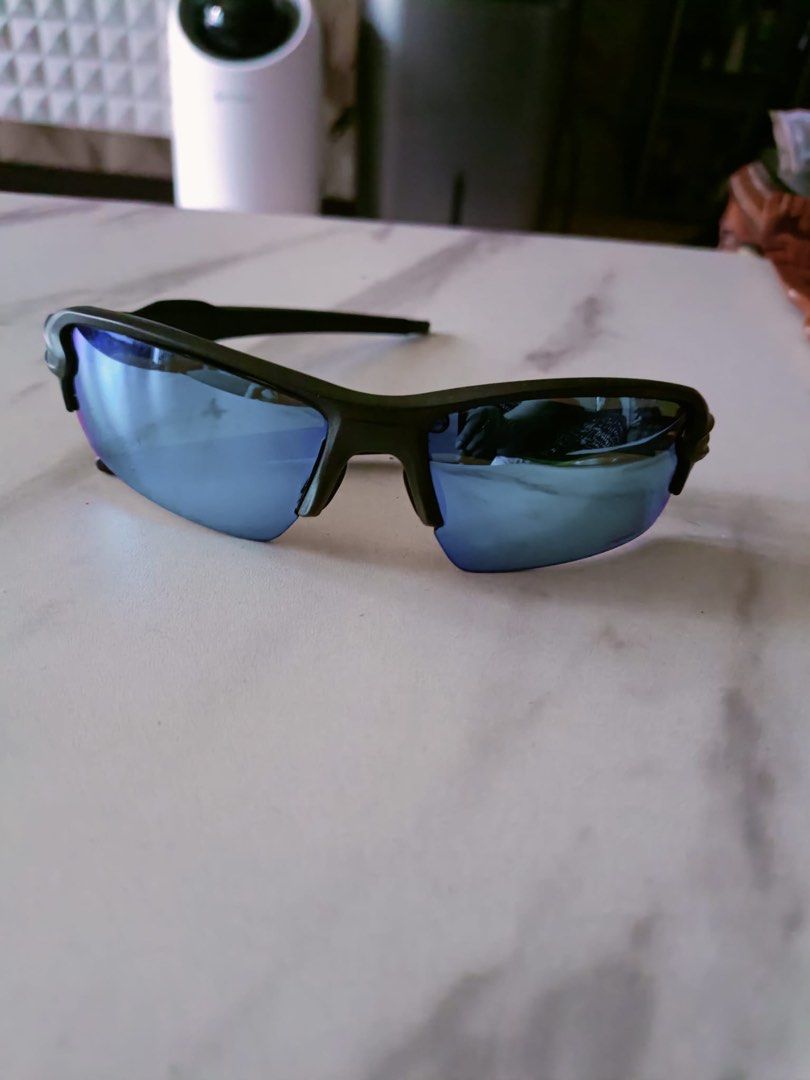 OAKLEY Sunglasses, Men's Fashion, Watches & Accessories, Sunglasses
