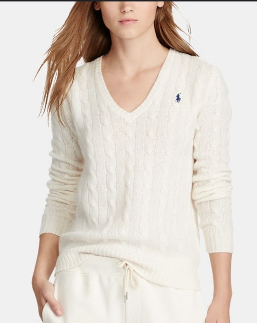 White cable knit clearance v neck sweater