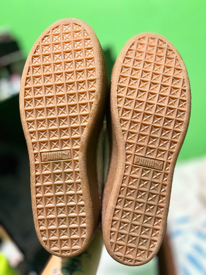 Puma pink sneakers (Category: Sneakers) located in Las Pinas. Submitted by juststuffthings (Listing ID 1224477682, Image 3). Description: .