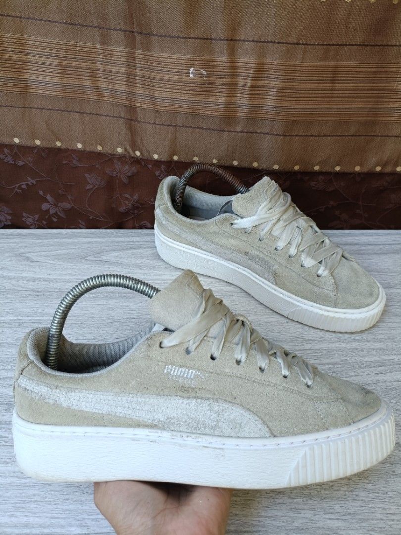 当店一番人気当店一番人気BTS PUMA Suede Platform White-Gold 23cm 