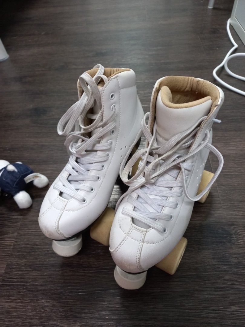 Quad hotsell skate boots