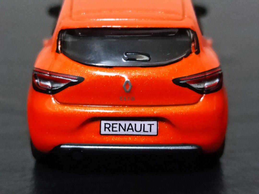 Clio diecast hotsell