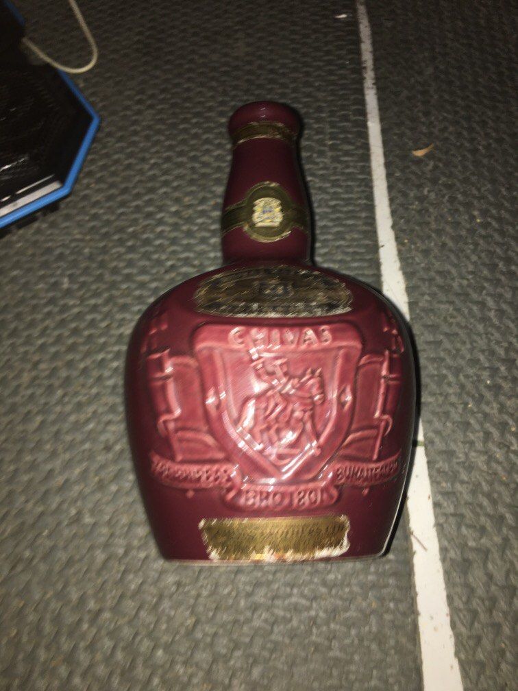Royal Salute Empty bottle Vintage (Category: Vintage Collectibles) located in Quezon City. Submitted by neverfoundland (Listing ID 1224504390, Image 2). Description: 1984 Royal Salute Empty bottle Vintage .
