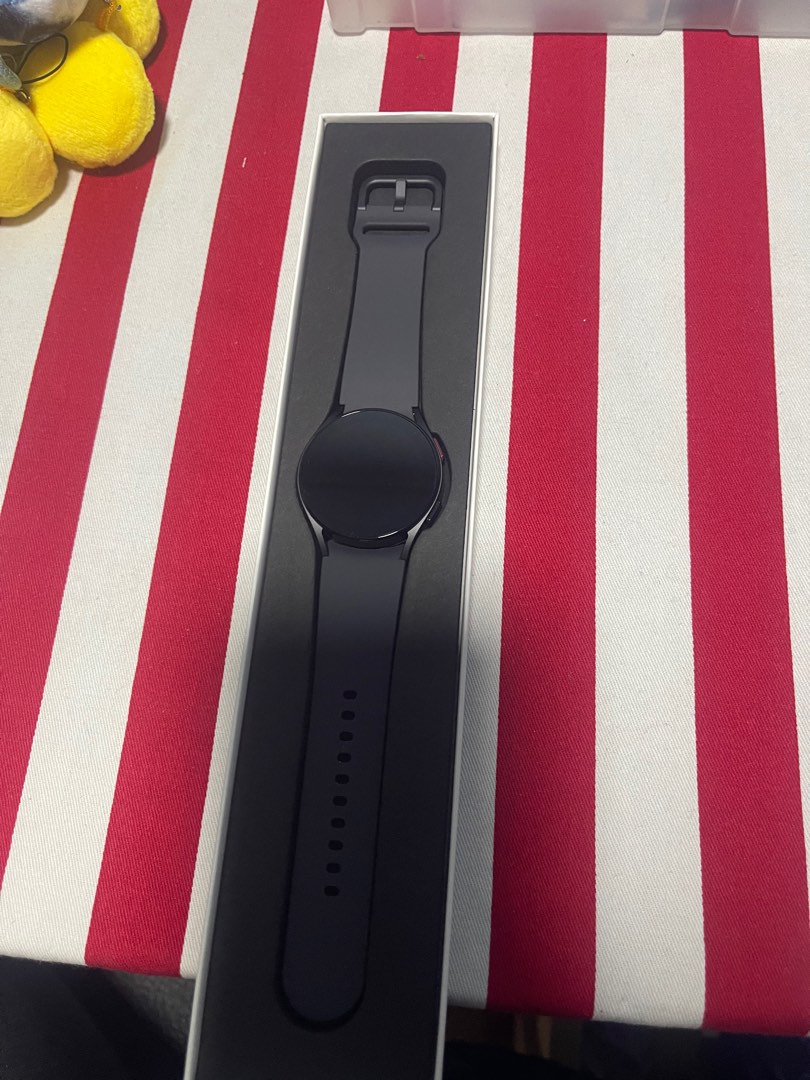 Samsung Galaxy Watch 5, Mobile Phones & Gadgets, Wearables & Smart