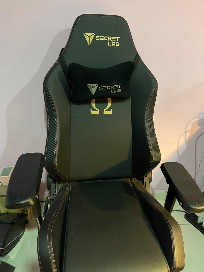 Secretlab Omega Gaming Chair 2020 secret lab omega stealth black