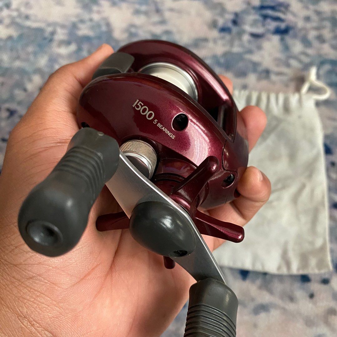 Shimano Scorpion 1500 right hand - fishing reel, Sports Equipment, Fishing  on Carousell