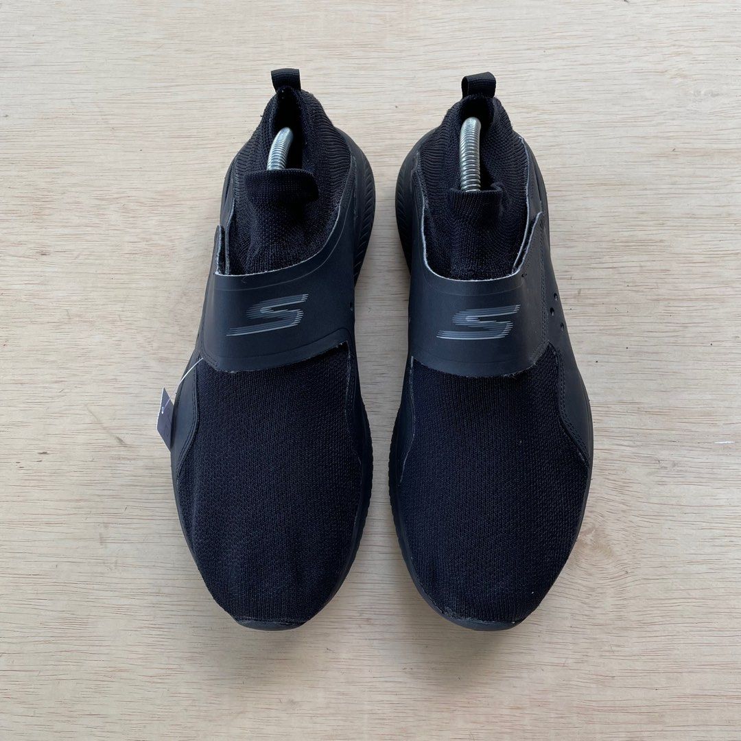 Skecher slip on sale ons 9.5