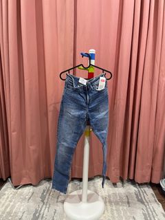 (Category: ) located in . Submitted by btrsyiaamn (Listing ID 1224356266, Image 1). Description: .