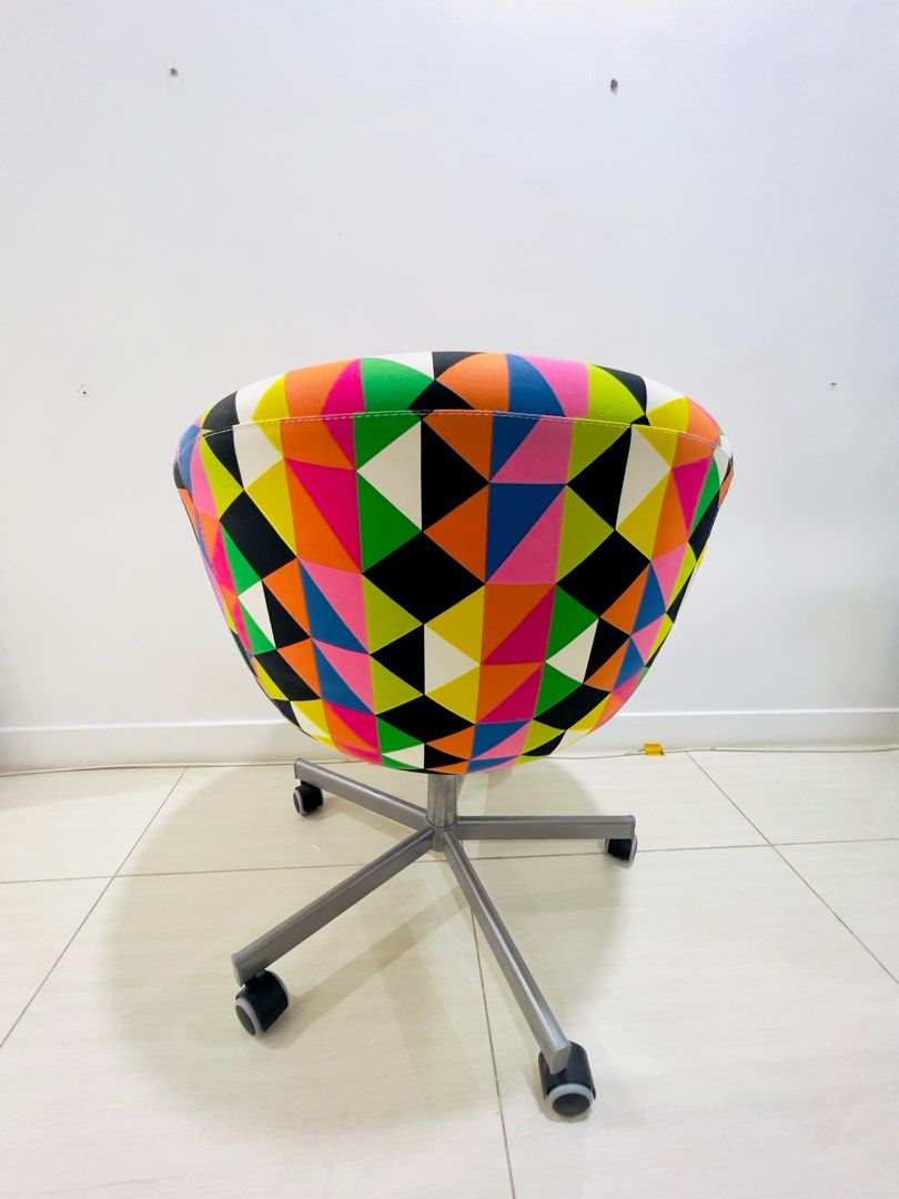 Skruvsta swivel hotsell chair multicolored
