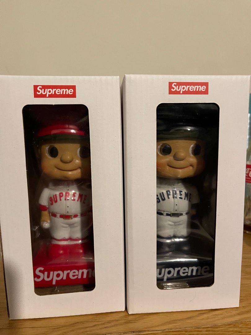 Supreme bobblehead 大きい割引 nods.gov.ag