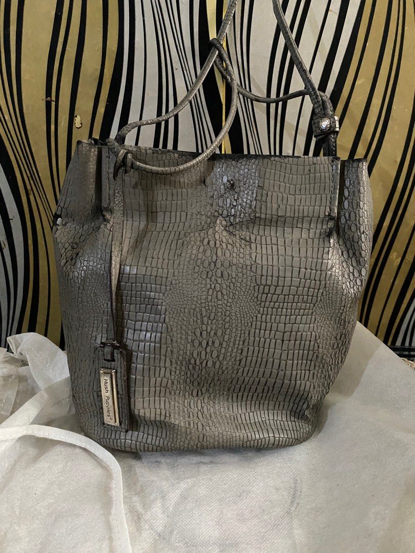 Tas Hush puppies original, Fesyen Wanita, Tas & Dompet di Carousell