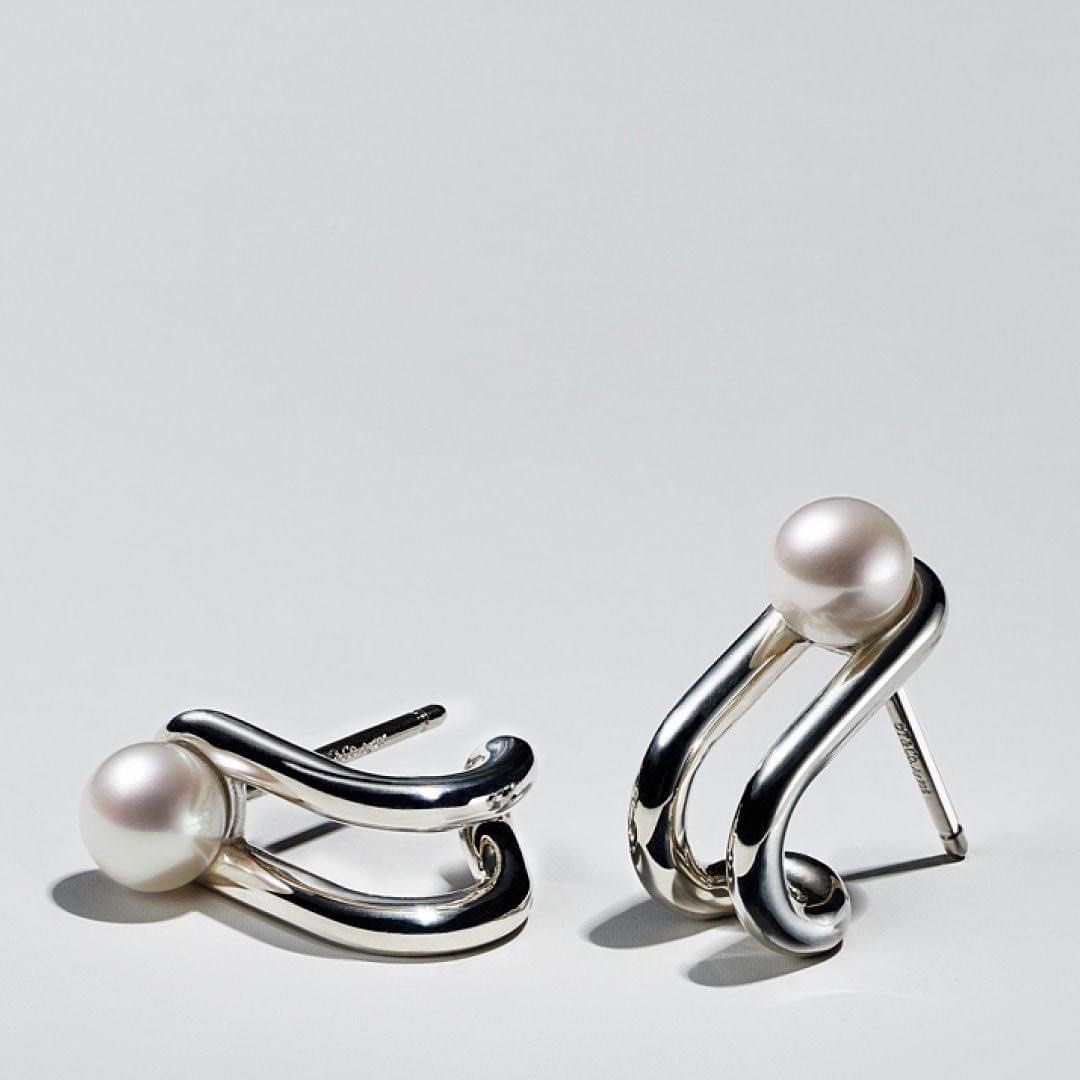 Tiffany Double Pearl Hardware Earrings, Women's Fashion, Jewelry