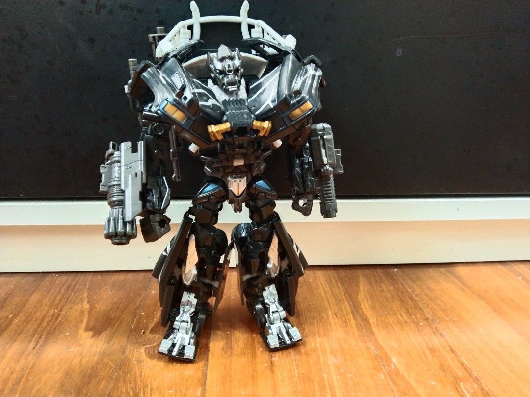 Transformers ROTF Recon Ironhide, Hobbies & Toys, Toys & Games on Carousell
