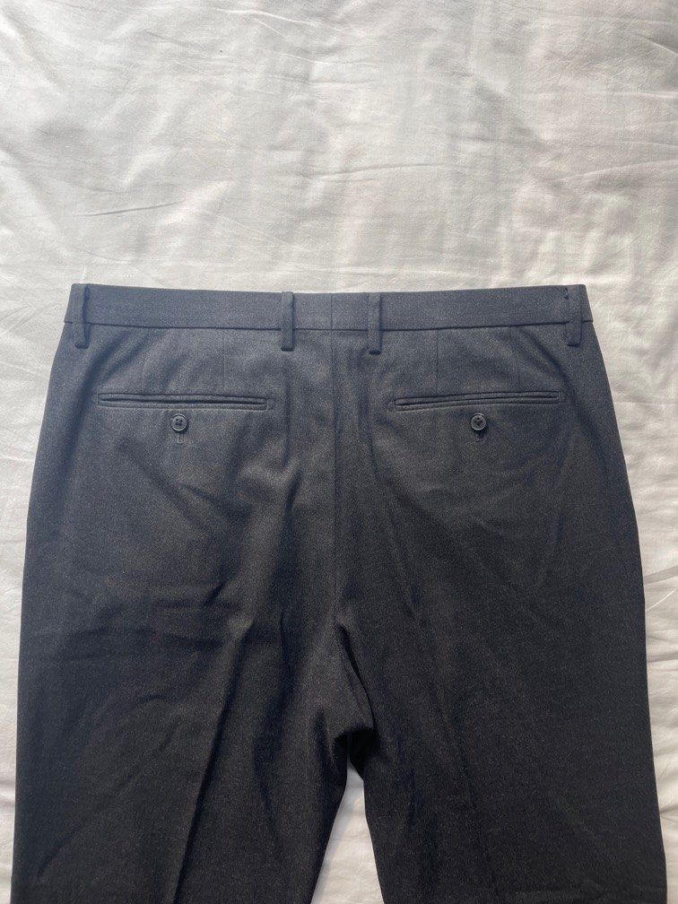 Uniqlo Trouser Pant Charcoal (Category: Trousers) located in Antipolo. Submitted by aljon2134 (Listing ID 1224409143, Image 2). Description: Lightly used Width: 18” Length: 40.5” (Altered) Size 36.