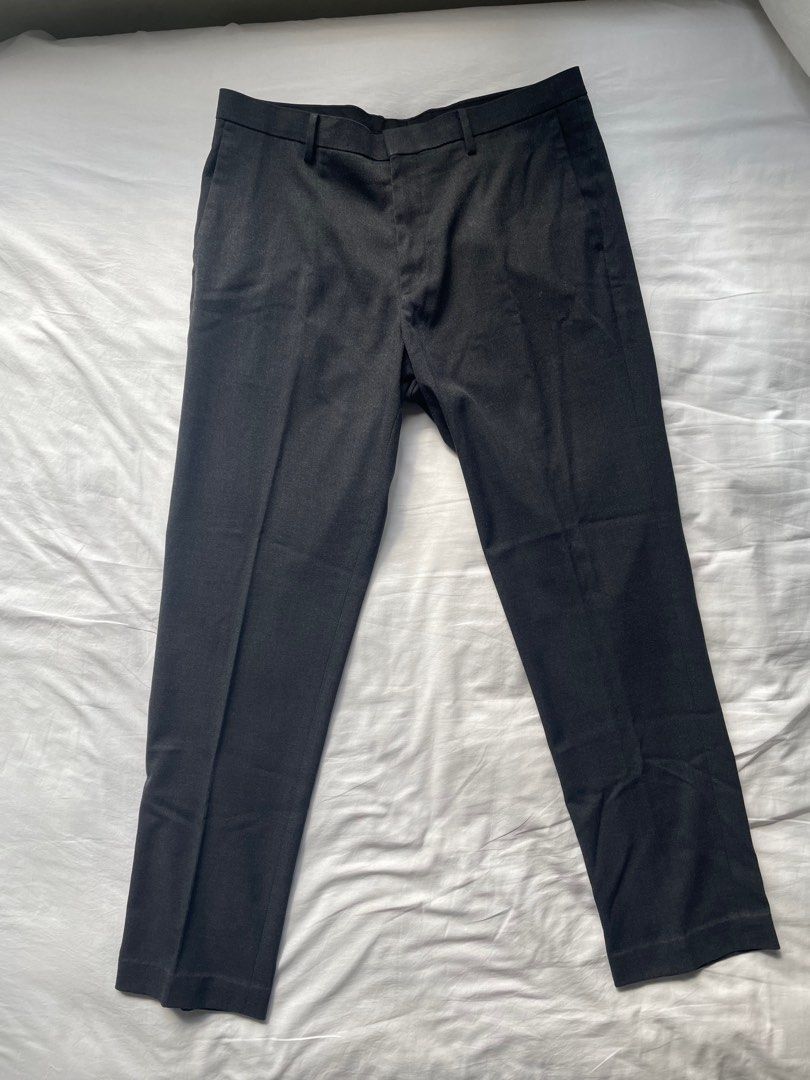 Uniqlo Trouser Pants Charcoal (Category: Trousers) located in Antipolo. Submitted by aljon2134 (Listing ID 1224408601, Image 1). Description: Size 36 Width: 18” Length: 40.5” (Altered) .