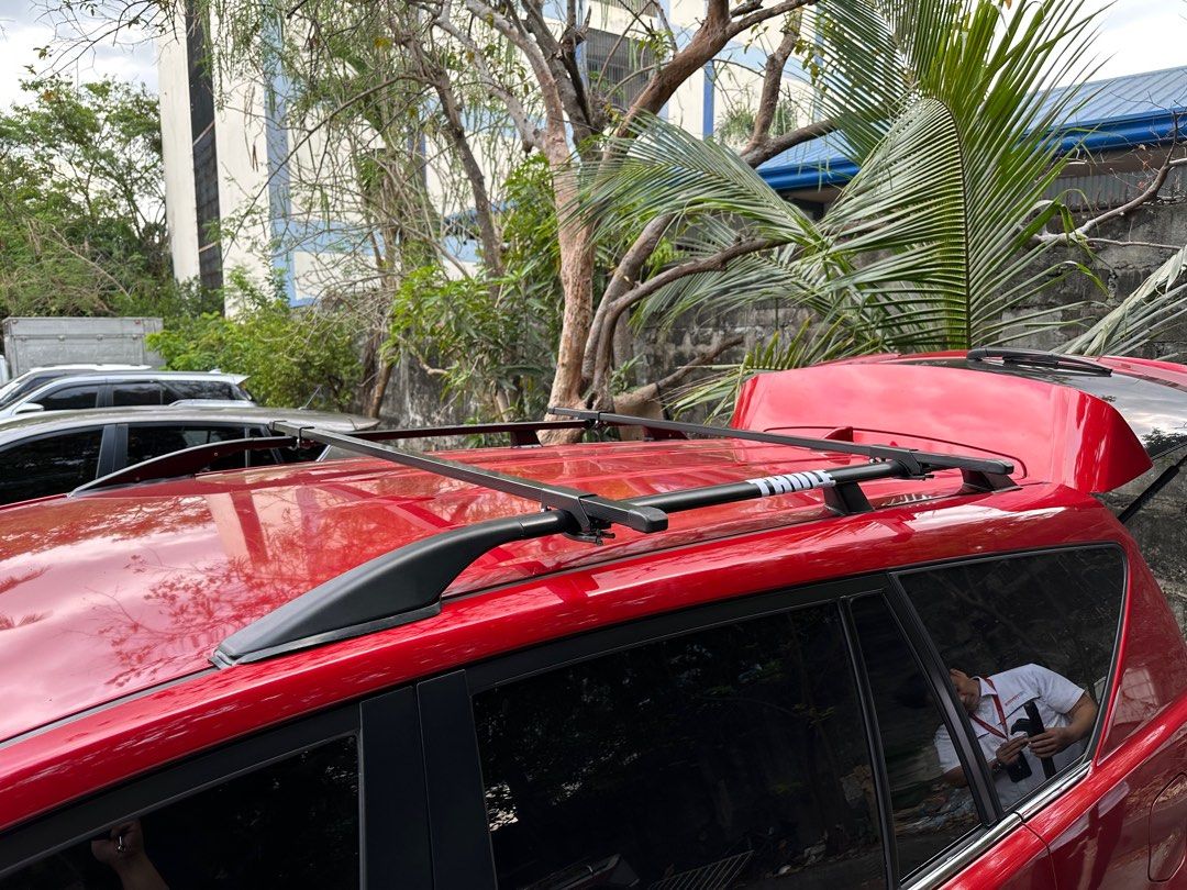 Universal cross bar adjustable on Carousell