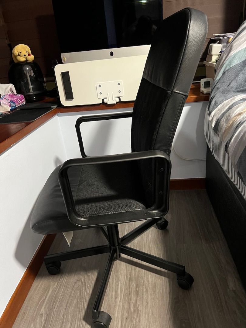 Renberget swivel shop chair review