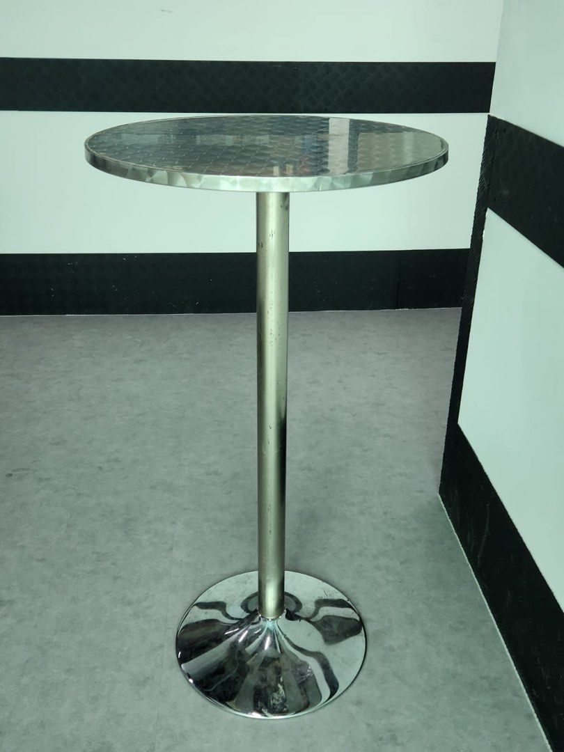 Used shop bistro table