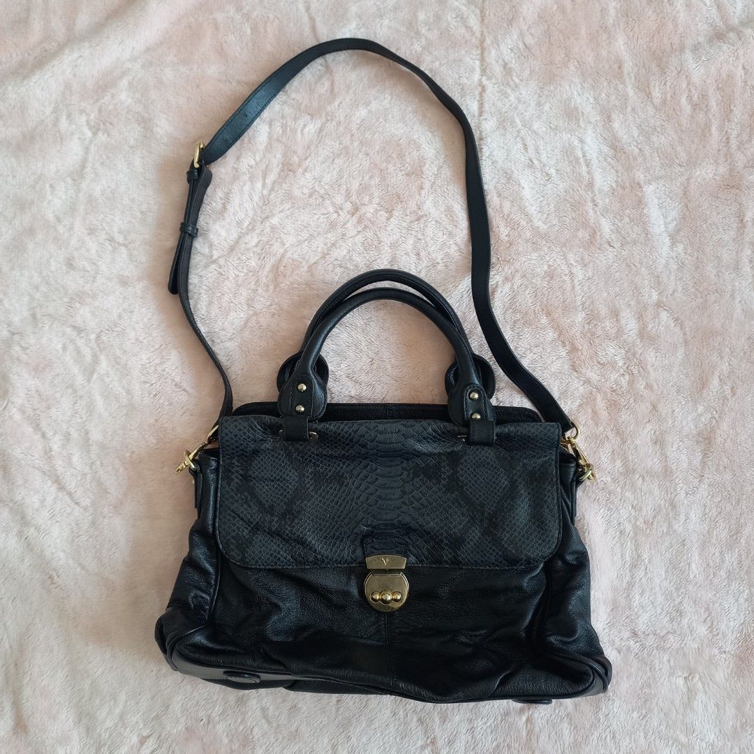 VALENTINO RUDY BAG on Carousell