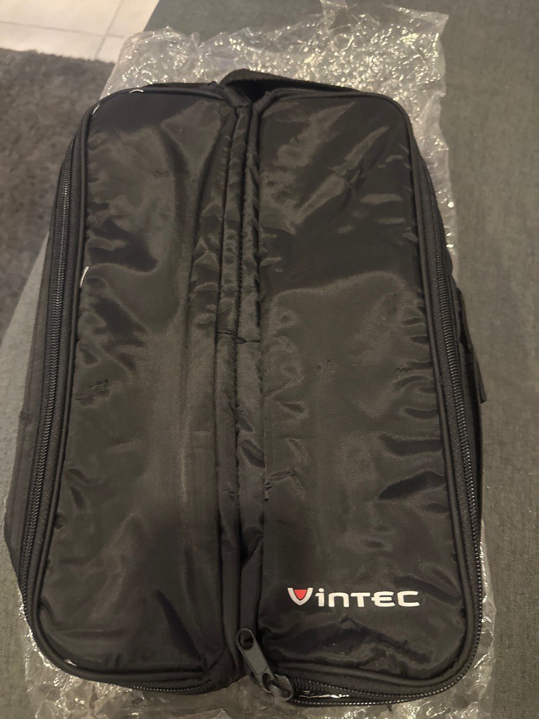 Vintec wine cooler 2 bottles bag, TV & Home Appliances, Kitchen