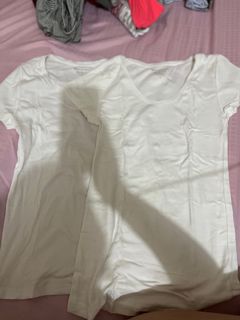 (Category: ) located in . Submitted by cha.closet (Listing ID 1224426651, Image 1). Description: .
