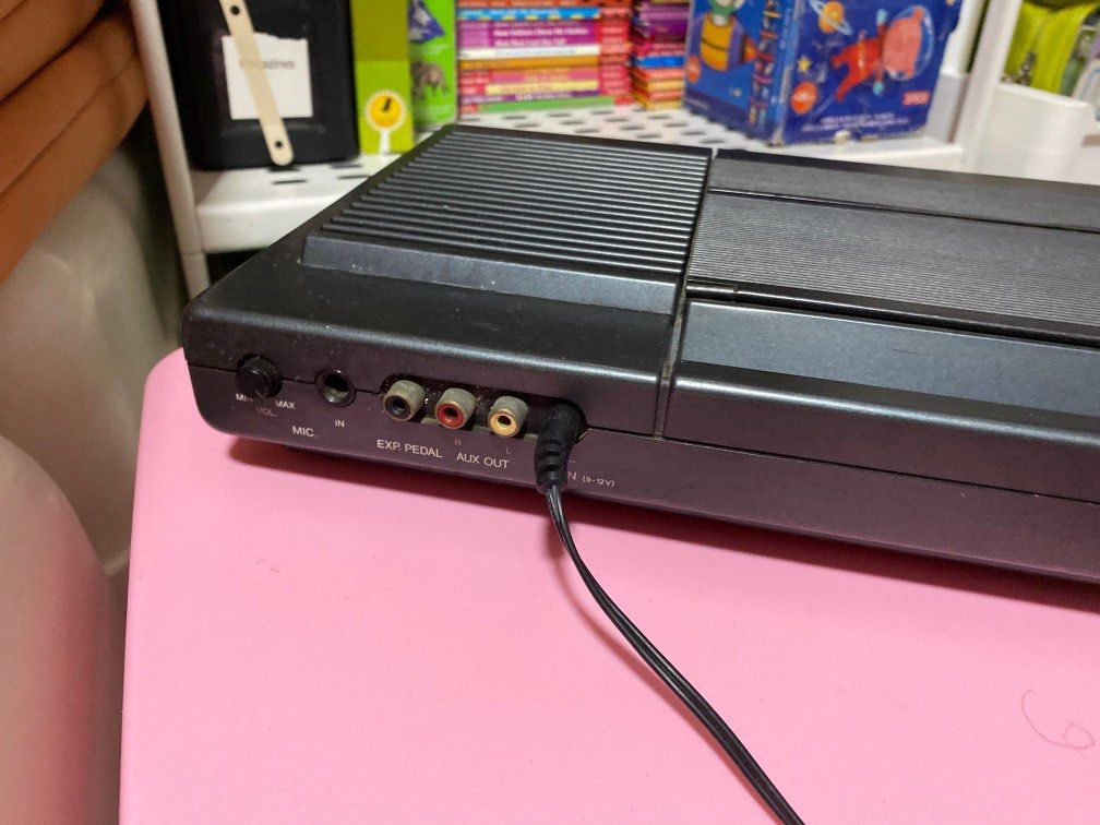 Basso Elettrico Yamaha Alimentatore 12V 2A Per Tastiera Yamaha PA-150B - Adattatore UK, Cavo Da 2 Metri, Marca EPPS, Per Tastiere Elettroniche Alimentatore Yamaha Basso Elettrico Yamaha Alimentatore 12V 2A Per Tastiera Yamaha PA-150B - Adattatore UK, Cavo Da 2 Metri, Marca EPPS, Per Tastiere Elettroniche Alimentatore Yamaha