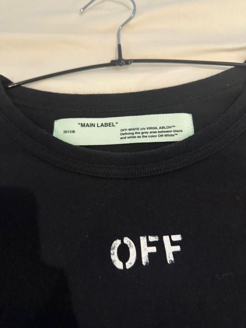 Off white top spray tee