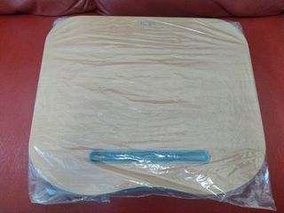 【全新】未開封膝上電腦桌 Laptop Desk (Built-in cushion)64213878756865110