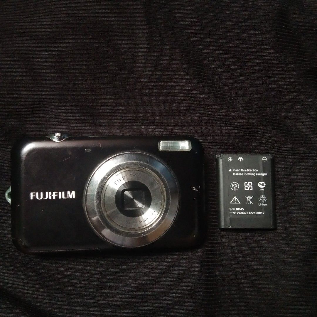 [ RARE ] FUJIFILM DIGITAL CAMERA (Category: Cameras) located in Baguio. Submitted by vintd (Listing ID 1229317944, Image 2). Description: Fujifilm FinePix JV100 Digital Camera (black) •12 MP •3.0 Optical Zoom •Flash working •All modes working •Ready to use digicam •Inclusions: Camera Unit, original battery, camera strap •Uses universal charger •No return/refund •Fixed price •MOD: LBC •MOP: Gcash, Bank transfer, Palawan Express or COD via LBC °Dm 