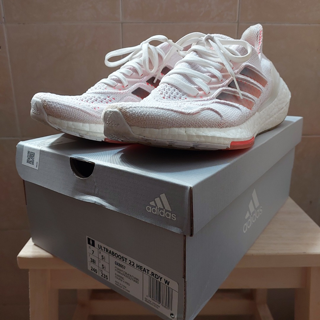 Adidas Ultraboost 22 Heat.Rdy Footwear White/Core Black/Turbo size 38 2/3 -  original, preloved, Fesyen Wanita, Sepatu di Carousell
