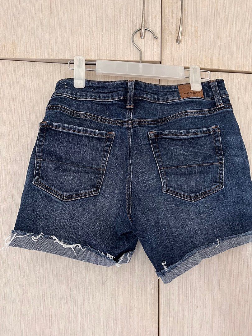 American eagle top tomgirl bermuda shorts