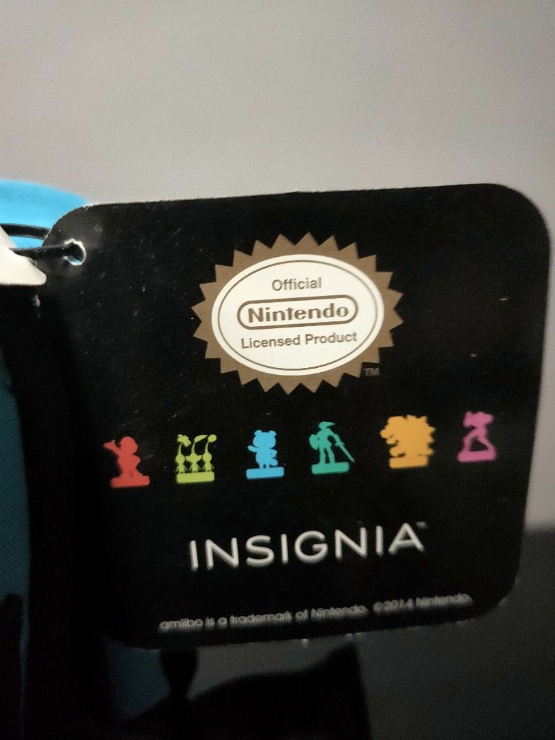 Amiibo Travel Storage Carrying Case (Category: Cases & Covers) located in Paranaque City. Submitted by inkling19 (Listing ID 1229397454, Image 3). Description: condition: The defect is only the zippers, you could find a way to have custom one/replace This traveling carrying case carries 12 amiibos Update: tag was accidentally removed from my mother, I’m sorry. But I ensure you is it an authentic Nintendo item..