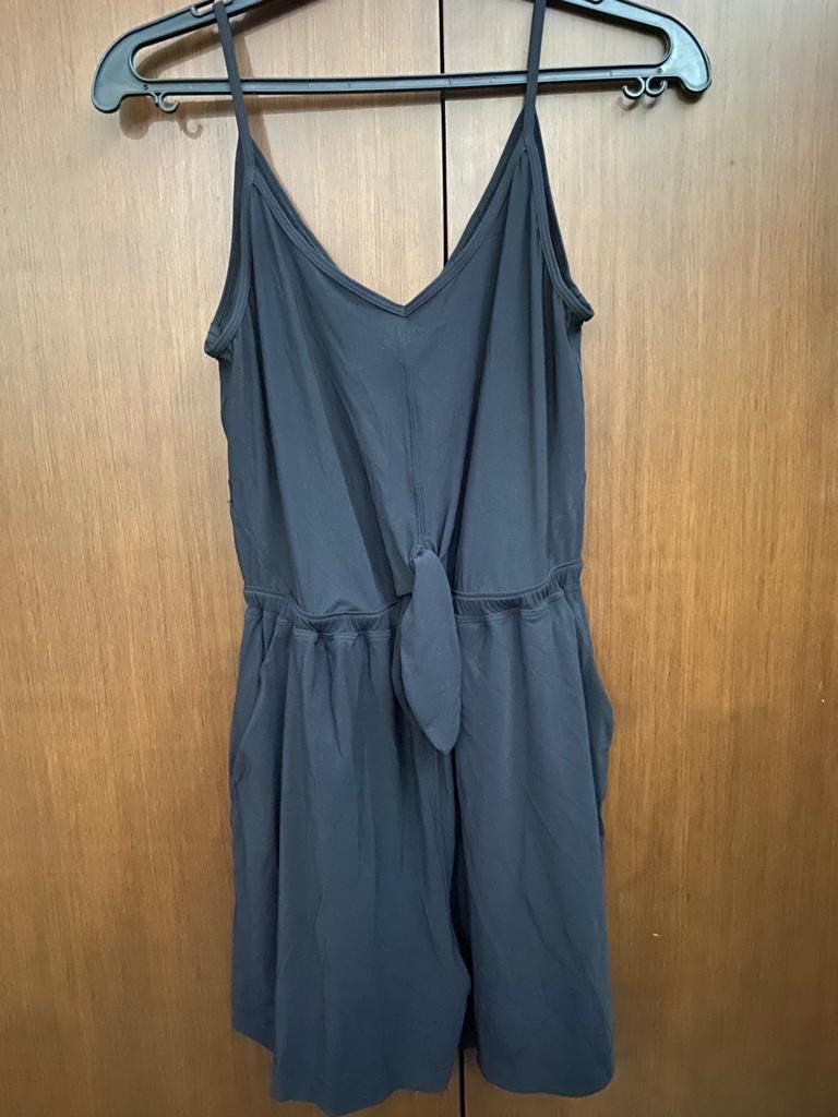 Authentic brand new Lululemon (Category: Rompers) located in Pasig City. Submitted by declutter_z (Listing ID 1229278236, Image 2). Description: Original brand new Lululemon one piece romper Size 4 Bought at 5,000 Selling at 3,000 Selling because too many clothes already Pick up c/o buyer from BGC.