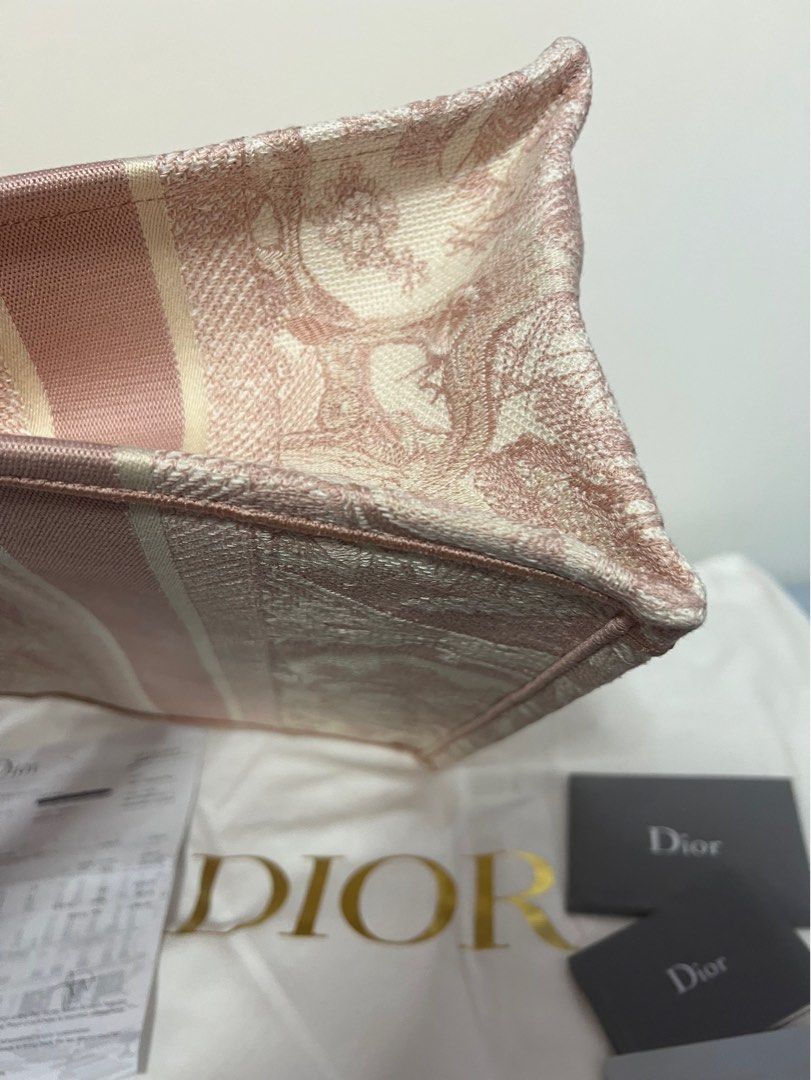 Medium Dior Book Tote Ecru and Pink Toile de Jouy Embroidery (36 x 27.5 x  16.5 cm)